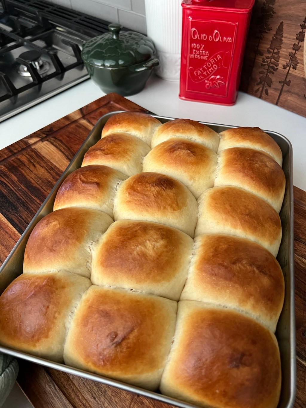 Golden Pineapple Rolls